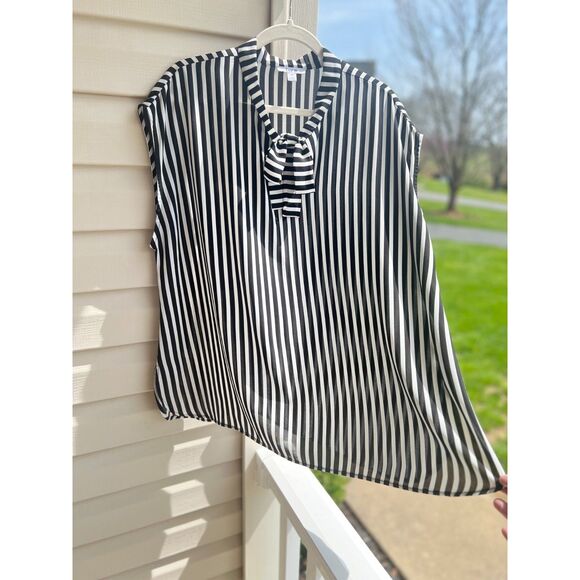 Bar III Striped Black White Front Tie Sleeveless Blouse - Picture 1 of 6